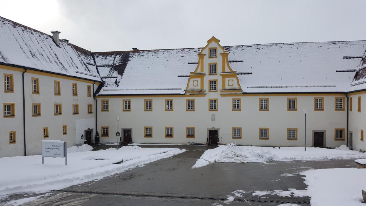 Tagungshaus Im Kloster Neresheim Ξενοδοχείο Εξωτερικό φωτογραφία