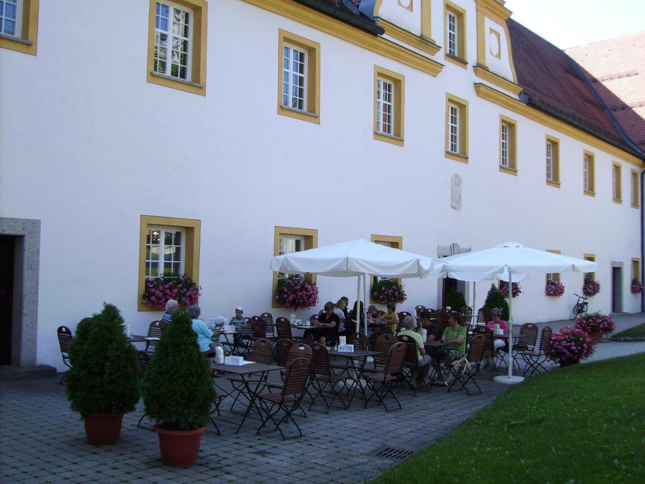 Tagungshaus Im Kloster Neresheim Ξενοδοχείο Εξωτερικό φωτογραφία